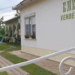 Nocleg ze śniadaniem Emese Búč
