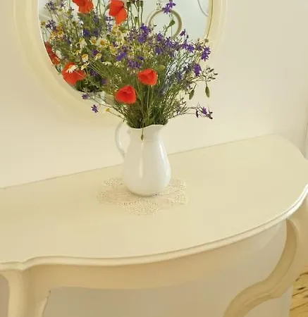 Emese Alojamento de Acomodação e Pequeno-almoço 3*