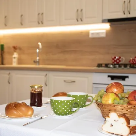 Emese Bed & Breakfast 3*