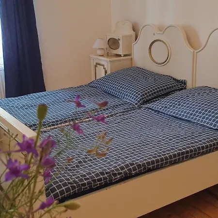 Bed & Breakfast Emese 3*