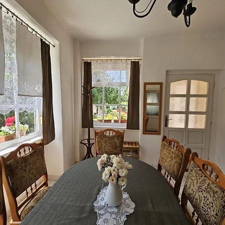 Emese Bed & Breakfast 3*