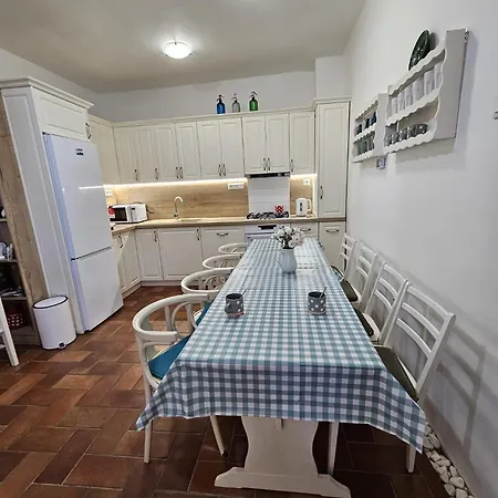 Bed & Breakfast Emese Búč