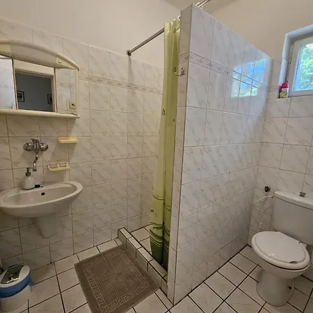 Emese 3* Búč